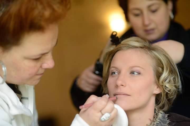 Faire un maquillage sublime chez FANNY ESTHÉTIQUE à Anet